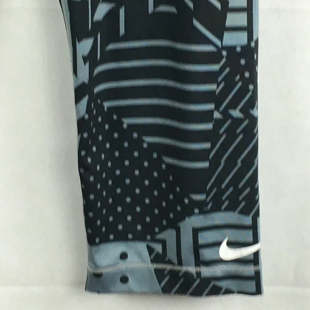 Nike Pro Leggings Women L Blue Geometric Stretch Capri Cropped Athletic Leggings